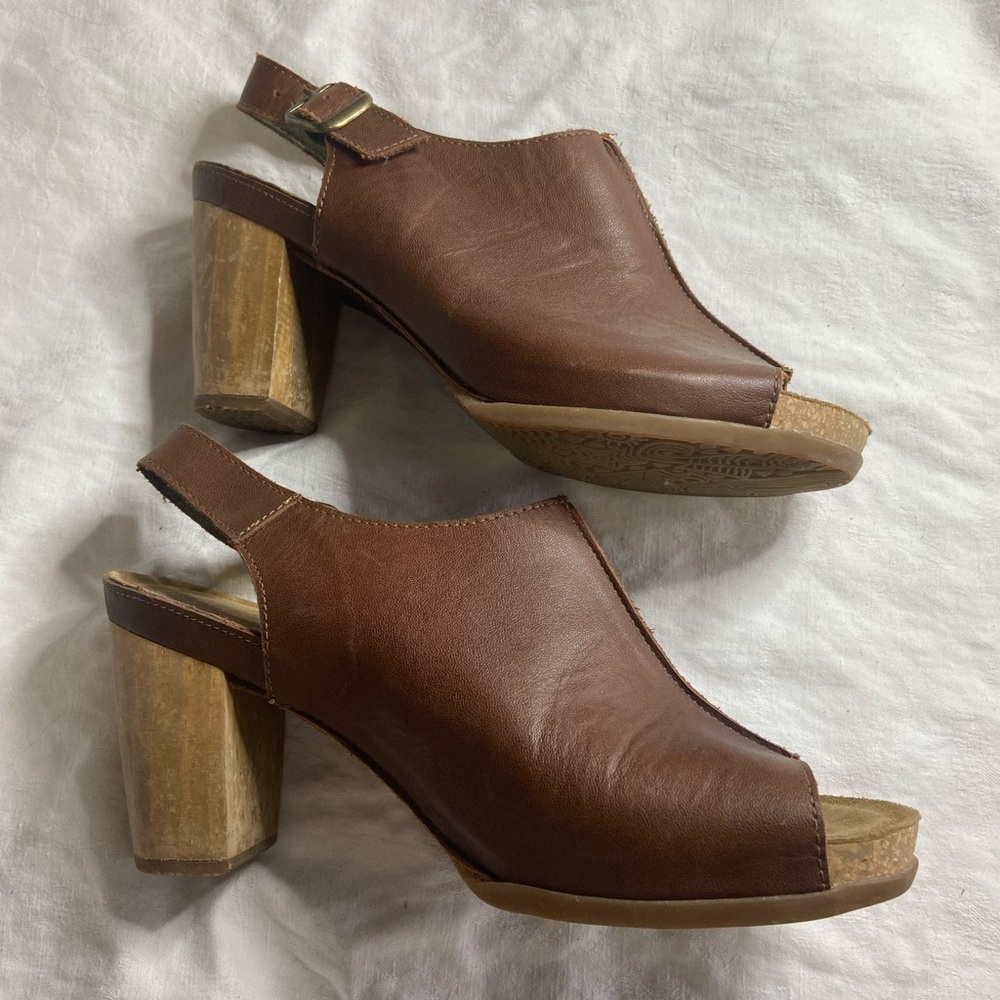 El Naturalista leather stacked wooden heel open toe shoes in cognac size 40 - Picture 4 of 5